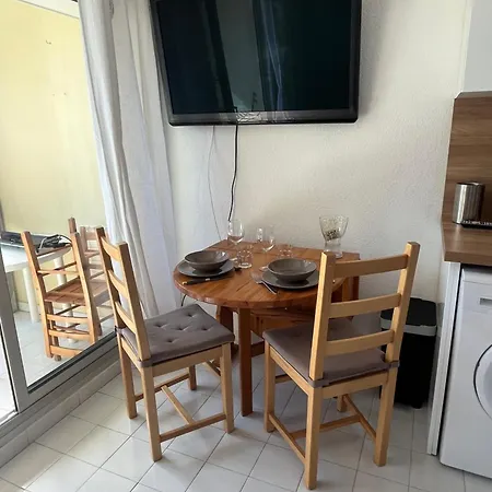 T2 - Les Pieds Dans Le Sables En Toutes Saisons 5 Couchages - Climatisation - Parking Privee - Piscine - Situation Optimum Et Rare - Amoureva - Richelieu- Cap D'agde * 阿格德