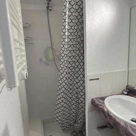 Apartment T2 - Les Pieds Dans Le Sables En Toutes Saisons 5 Couchages - Climatisation - Parking Privee - Piscine - Situation Optimum Et Rare - Amoureva - Richelieu- Cap D'agde