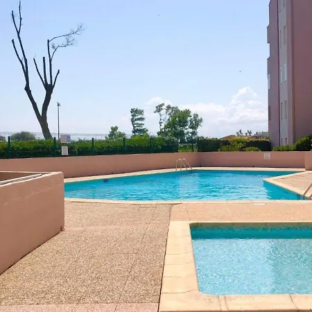 Apartment T2 - Les Pieds Dans Le Sables En Toutes Saisons 5 Couchages - Climatisation - Parking Privee - Piscine - Situation Optimum Et Rare - Amoureva - Richelieu- Cap D'agde Agde