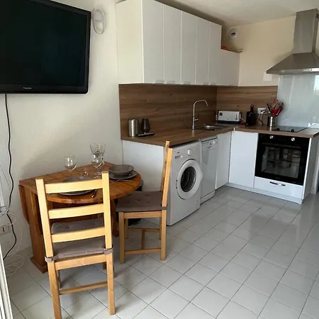 Apartamento T2 - Les Pieds Dans Le Sables En Toutes Saisons 5 Couchages - Climatisation - Parking Privee - Piscine - Situation Optimum Et Rare - Amoureva - Richelieu- Cap D'agde *
