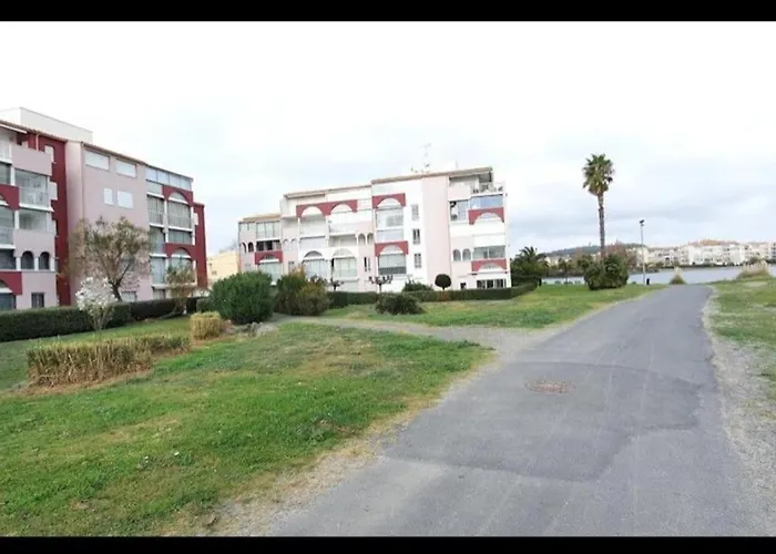 T2 - Les Pieds Dans Le Sables En Toutes Saisons 5 Couchages - Climatisation - Parking Privee - Piscine - Situation Optimum Et Rare - Amoureva - Richelieu- Cap D'agde Διαμέρισμα *