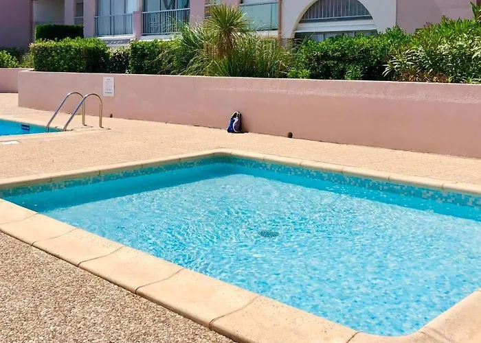 Διαμέρισμα T2 - Les Pieds Dans Le Sables En Toutes Saisons 5 Couchages - Climatisation - Parking Privee - Piscine - Situation Optimum Et Rare - Amoureva - Richelieu- Cap D'agde Agde